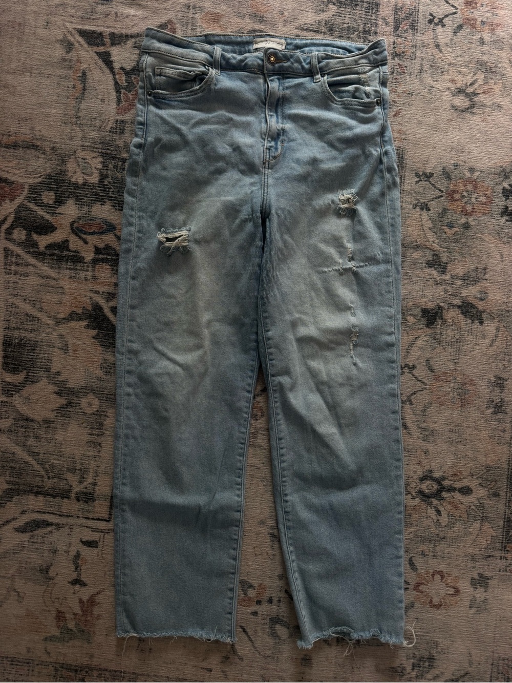 CJLA Light Wash Distressed Women’s Jeans